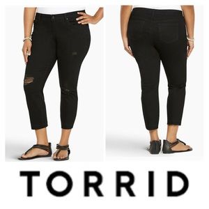NWT Torrid Ankle Skinny Ripped Jeans 20R
